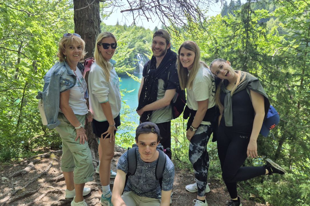 Izlet ekipe Plesnega mesta: Od Plitvic do plesa v središču Zagreba