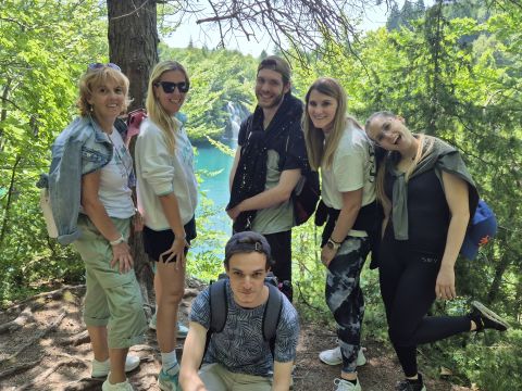 Izlet ekipe Plesnega mesta: Od Plitvic do plesa v središču Zagreba